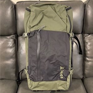 *Brand New* Roark 5 Day Mule 55L Bag - Military